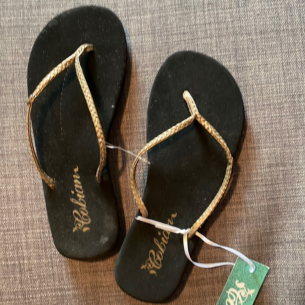 NWT Cobian Black and Gold Thong Flip Flops